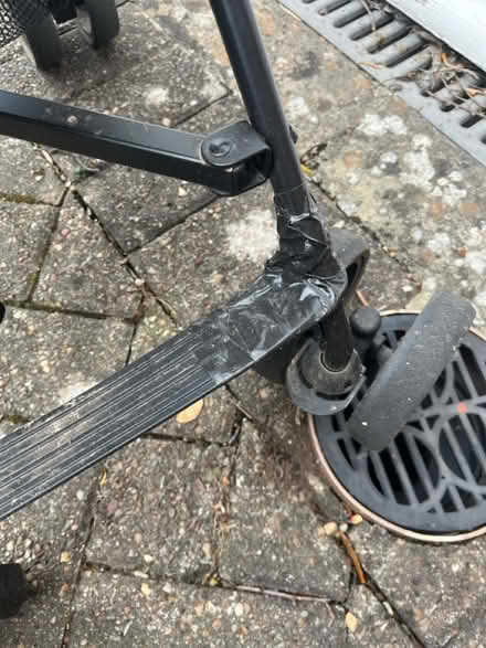 Photo of free pushchair (S7 Millhouses) #2