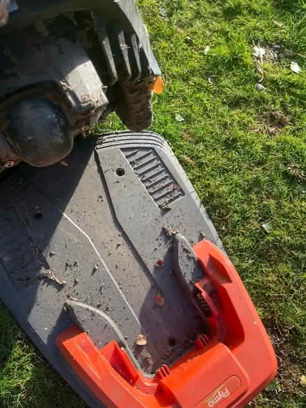 Photo of free Flynn robot lawnmower for parts (Beckley BH23) #4