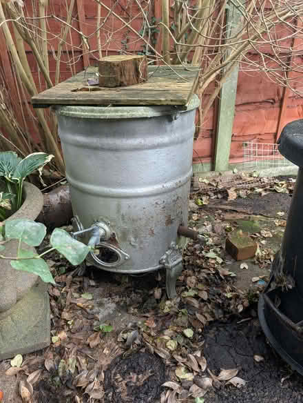 Photo of free Vintage wash tub (Heaton Mersey SK4) #1