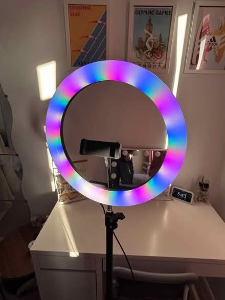 Photo of free Ring light (RG40 Keep Hatch) #4