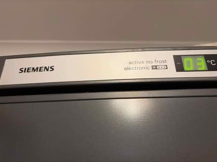 Photo of free Siemens fridge & freezer (KT3) #3