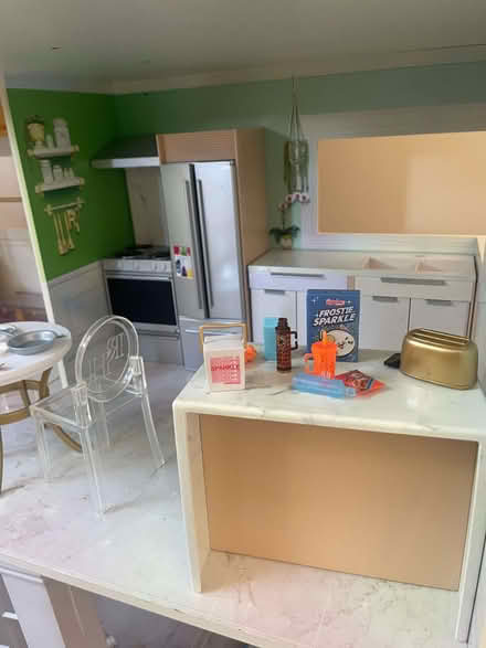 Photo of free Rainbow high dolls house (Stonebridge NW10) #4