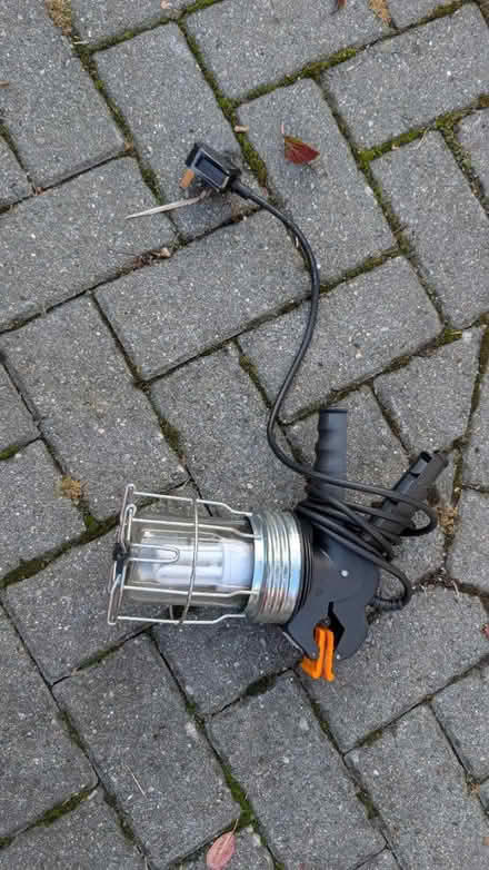 Photo of free Work light (Coulsdon CR5) #1