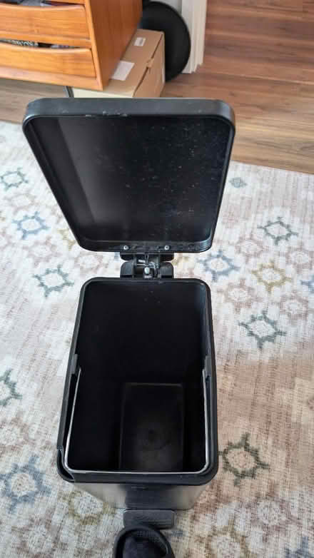 Photo of free Bin, cushion, shoe rack (Leyton, E10) #3