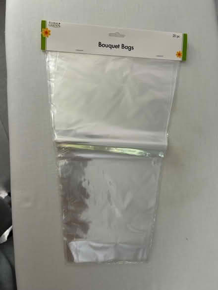 Photo of free Cellophane bouquet bags (Woodridge) #1