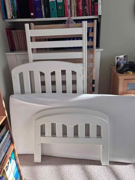 Photo of free Baby cot, converts to single bed (N11 Bounds Green) #2