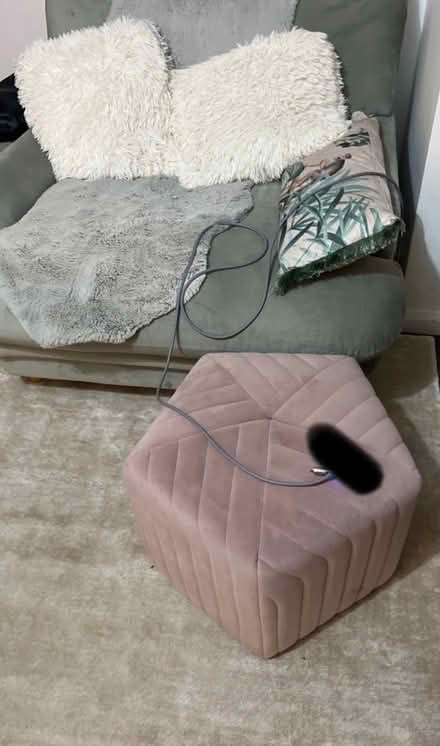 Photo of free Pink velvet pouffe/footstall (Milton road, Cambridge) #1