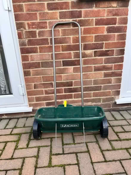 Photo of free Lawn spreader (Belper DE56) #1