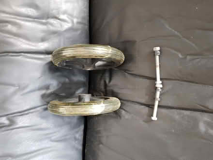 Photo of free caster wheels (Berkhamsted HP4) #2