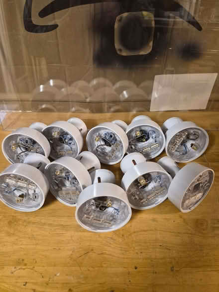 Photo of free Battern lamp holders (Woodley RG5) #2