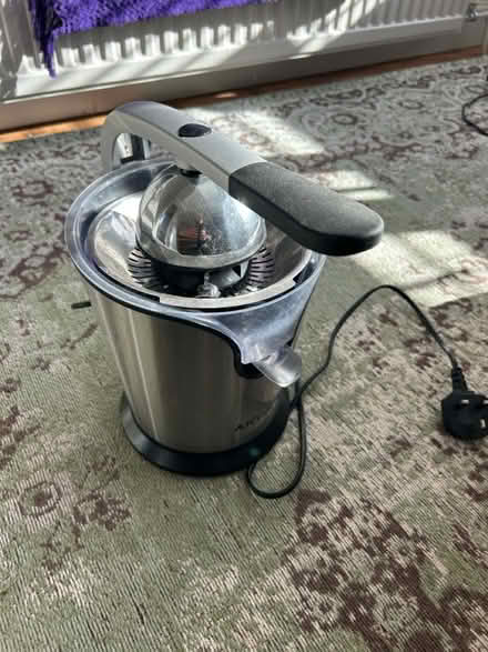 Photo of free Electric juicer (AL3 near Waitrose) #3