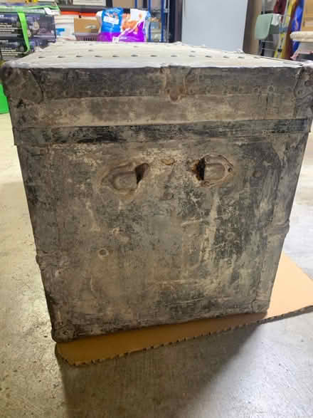 Photo of free Antique trunk - needs work (Sunnyvale Birdland) #2
