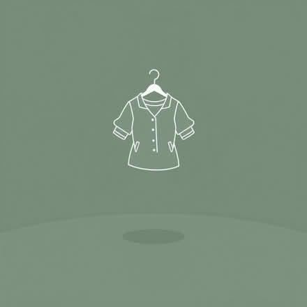 Photo of Feminine clothes (Saville Park HX1) #1