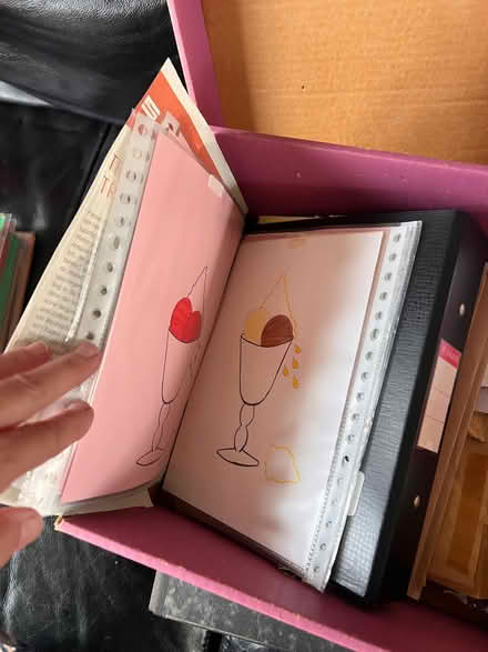 Photo of free Language flash cards in ring binders (Greaves LA1) #3