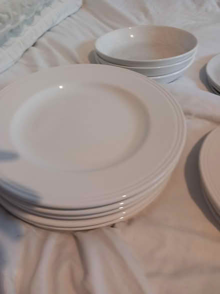 Photo of free Plates and bowls (Bebington CH63) #3