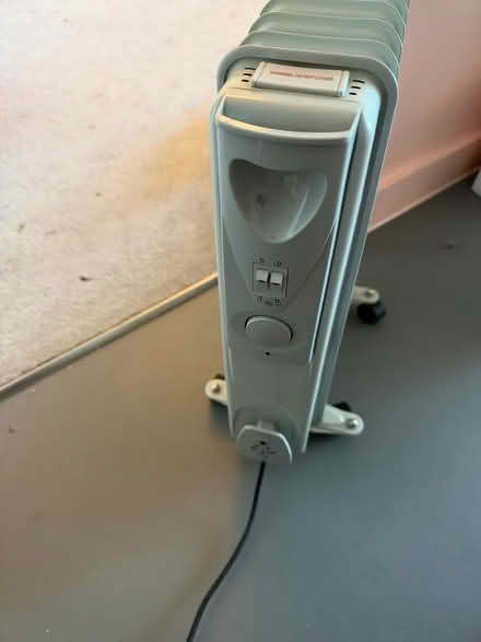 Photo of free Electric Radiator (check details) (Kidbrooke SE3 9SU) #3