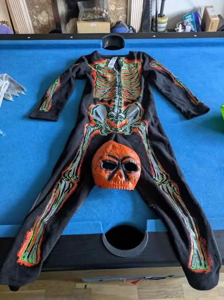 Photo of free Halloween costumes age 9-10 (Purley CR2) #2