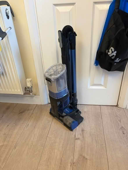 Photo of free Shark vacuum (DA15 Sidcup) #2