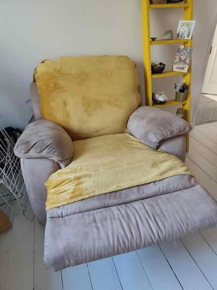 Photo of free Reclining Sofa & arm chair (Streatham hill SW16) #4