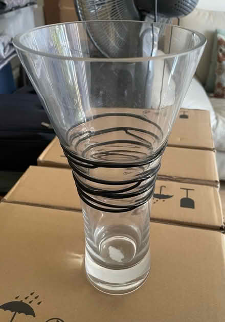 Photo of free Glass vase (Norbury SW16) #1