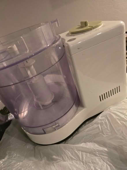 Photo of free Braun food processor (Upper arncott OX25) #2