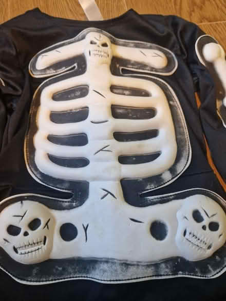 Photo of free Skeleton costume, 5-7 years (Gracemount EH16) #2
