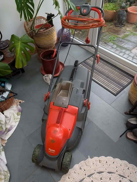 Photo of free Lawnmower (Heaton Mersey SK4) #1