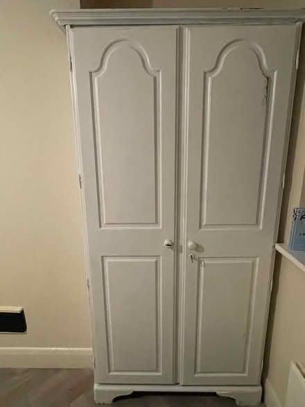 Photo of free wardrobe (Acton W3) #2