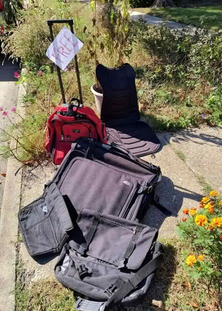 Photo of free Travel bags (Hilton Village area in NN) #1
