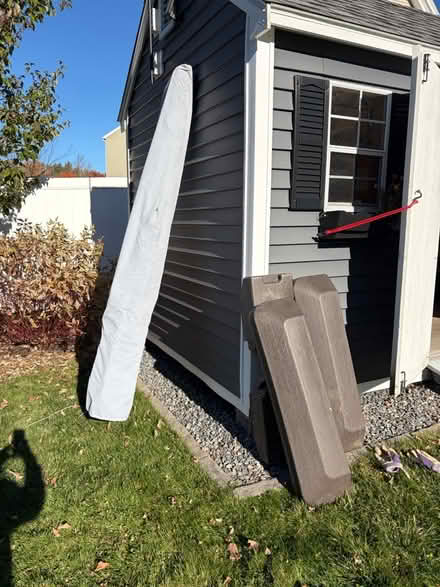 Photo of free SunVilla 10' Offset Umbrella (Leominster) #4