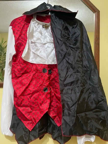 Photo of free Halloween costume (Southall UB2) #2