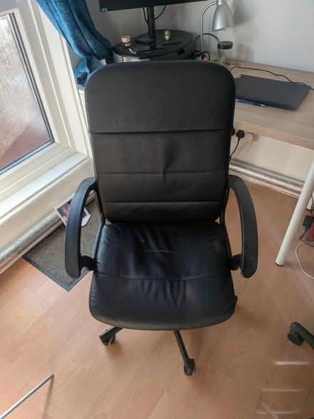 Photo of free Office chair (Southwark Park SE16) #1