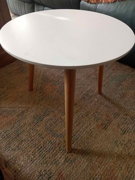 Photo of free Small side table (Lower Morden SM4) #1