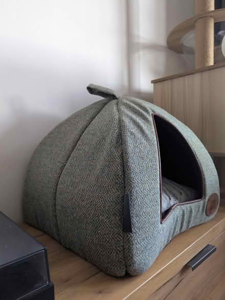 Photo of free Cat bed (10 min walk from Clapham South) #3