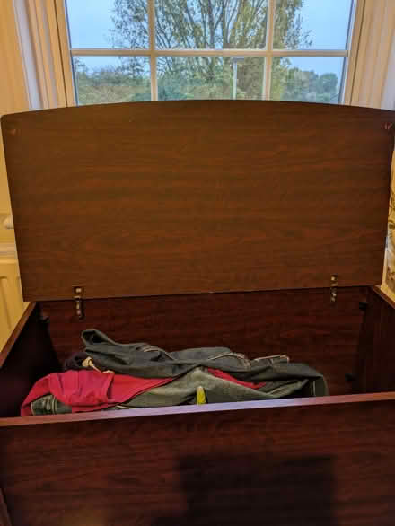 Photo of free Ottoman (Tewkesbury GL2) #3