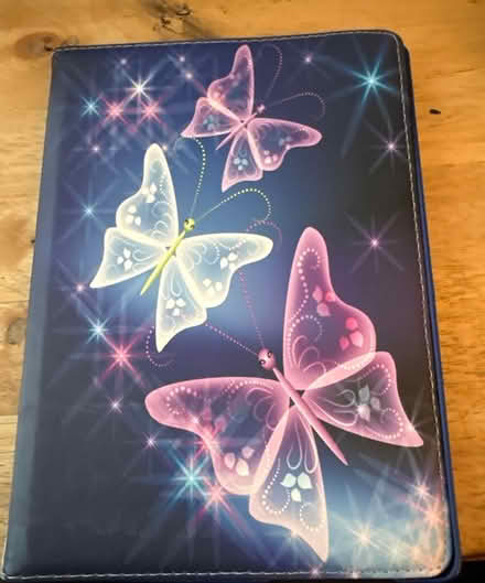 Photo of free iPad/tablet wallet NEW 9.6” (S5 wincobank) #2