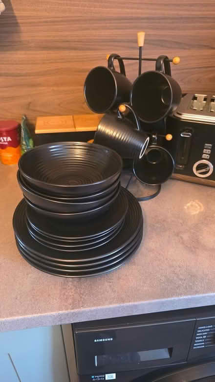 Photo of free Dinner set (DY1 3DF) #1