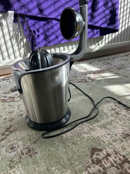 Photo of free Electric juicer (AL3 near Waitrose) #4