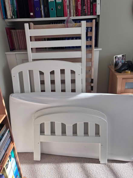 Photo of free Baby cot converts to children’s bed (Bounds Green N11) #4