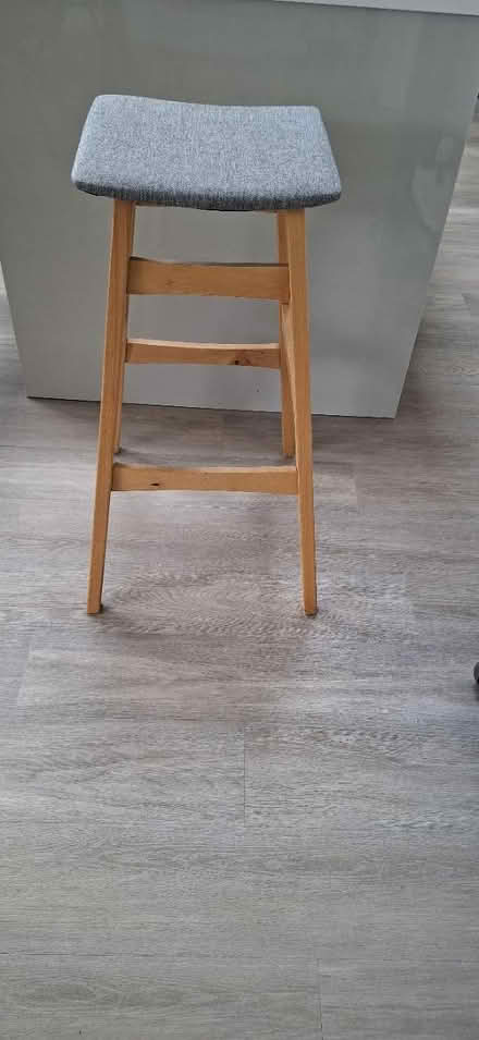 Photo of free Kitchen bar stool (Dunstable LU5) #2