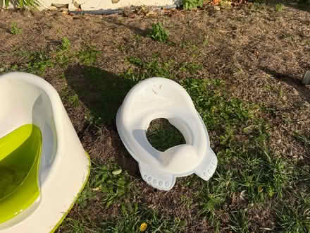 Photo of free Potty training set - 2 potties + toilet trainer seat (Fulbourn CB21) #1