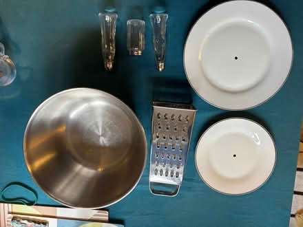 Photo of free Box of kitchen items (King's Lynn PE30) #2