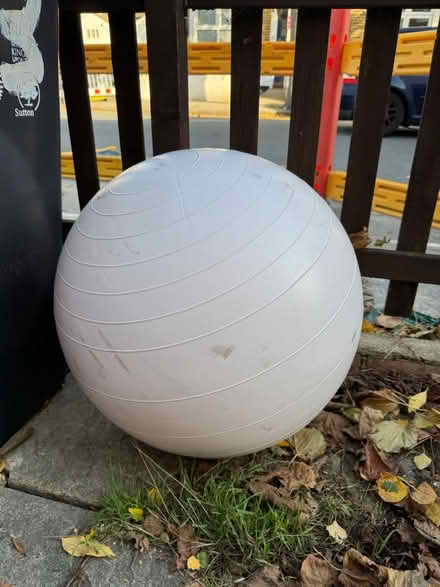 Photo of free Exercise / pregnancy ball (Croydon, CR0) #1
