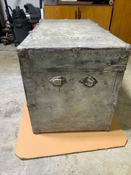 Photo of free Antique trunk - needs work (Sunnyvale Birdland) #4