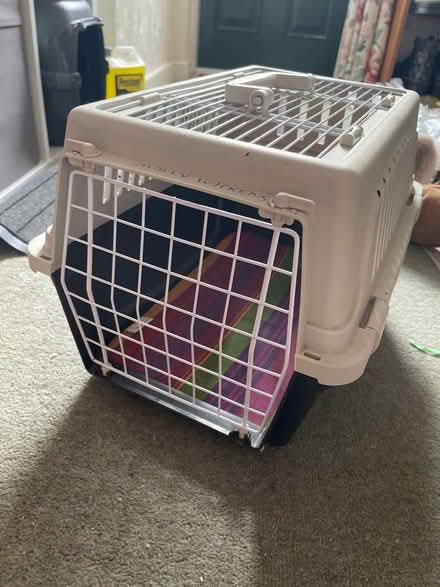 Photo of free Small cat carrier (Dutlas LD7) #1