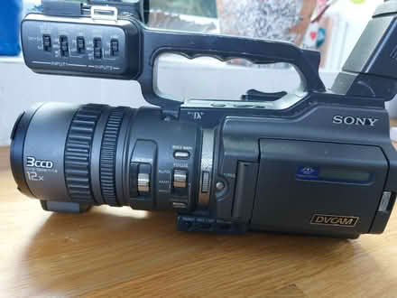 Photo of free SONY PD150 mini DV video camera (Upton park, E6) #2