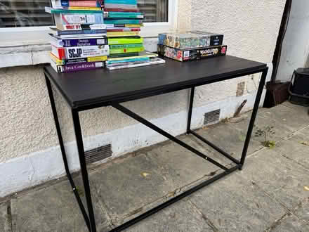 Photo of free desk and office chair (Croydon, CR0) #3
