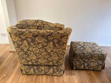 Photo of free Single Sofa with Footstall (Letchworth, SG6) #4