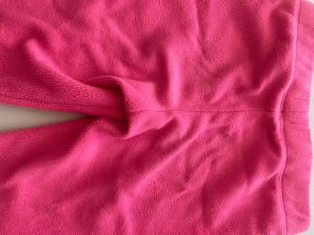 Photo of free Girls sz 7/8 pink fleece pants (Bayview/highway 7) #2
