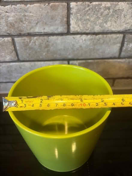 Photo of free Lime green plant pot (Tilehurst RG30) #2